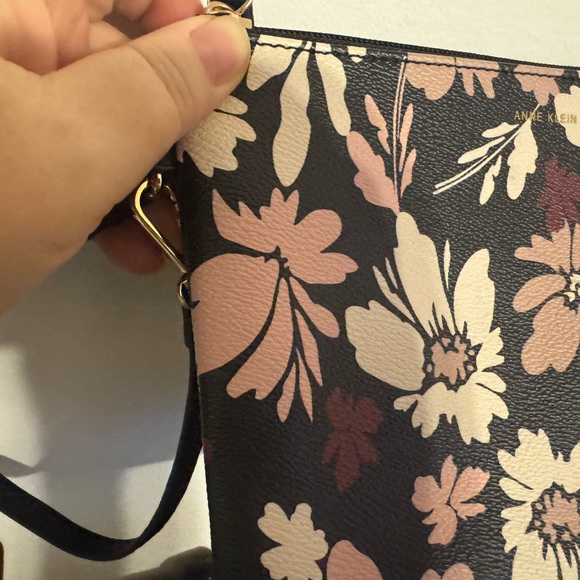 Anne Klein Black Tote Purse, With 2 Gold Medallions and Small pouch Floral. - Picture 15 of 15